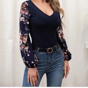 SHEIN FLORAL TOP